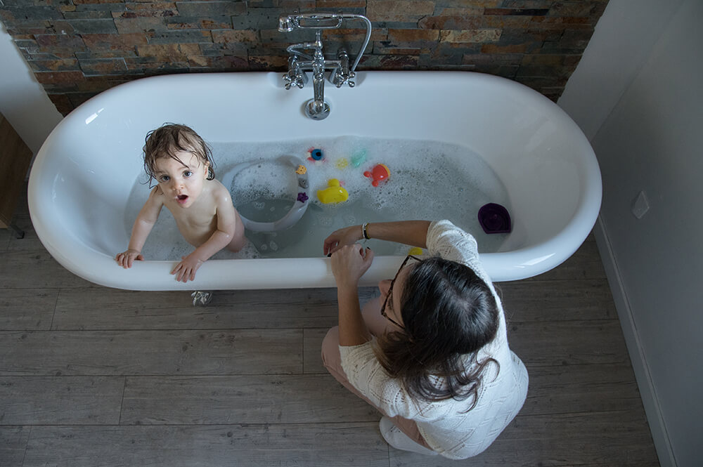 Séance photo originale dans le bain.