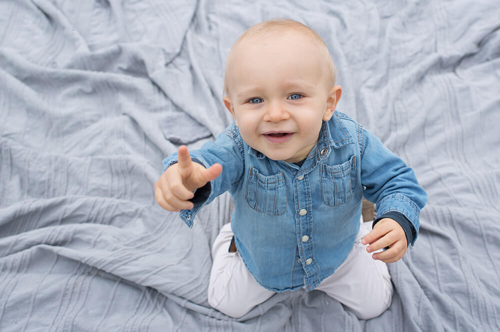 Portrait enfant vue du dessus.