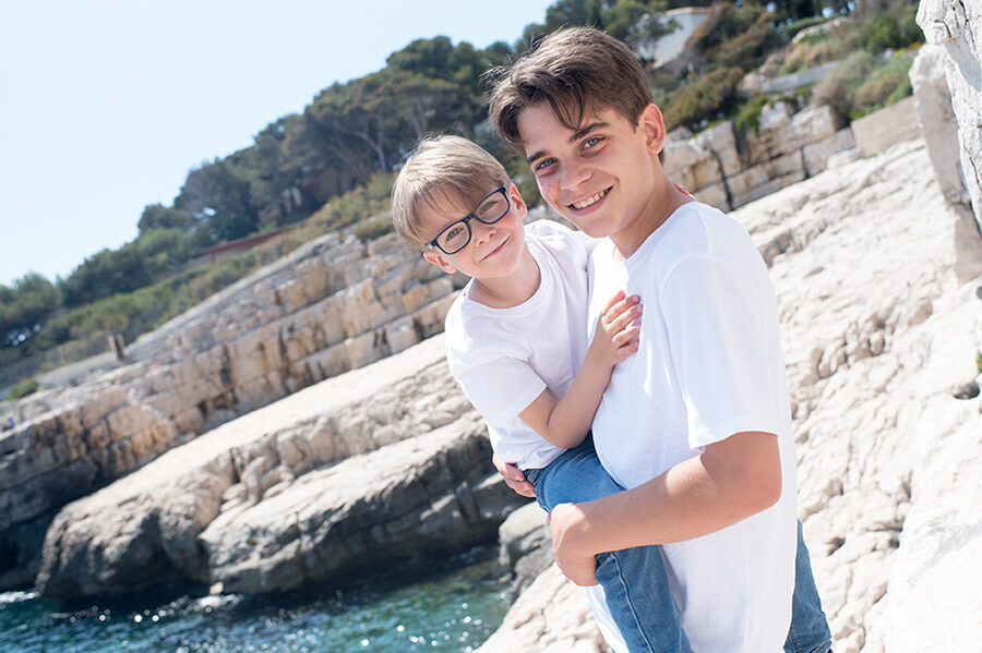 Portrait enfant lifestyle à Cassis.