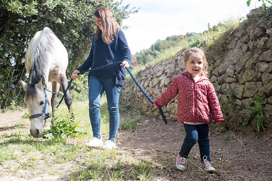 séance photo famille cheval bandol