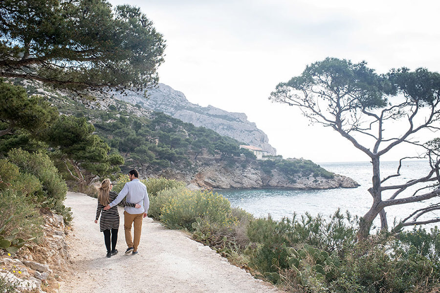 Balade amoureuse dans les Calanques Marseillaises.