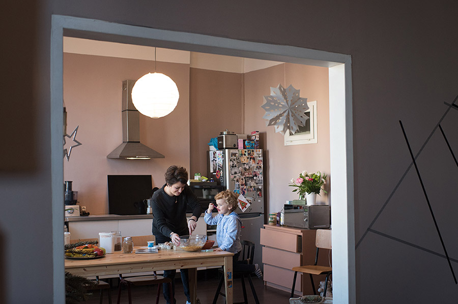 Avec maman en cuisine.