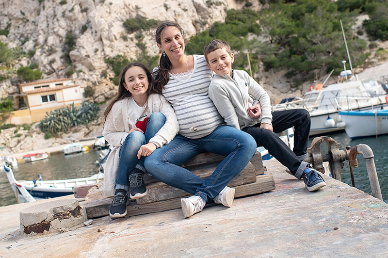 Photo de famille sur le port de Morgiou.