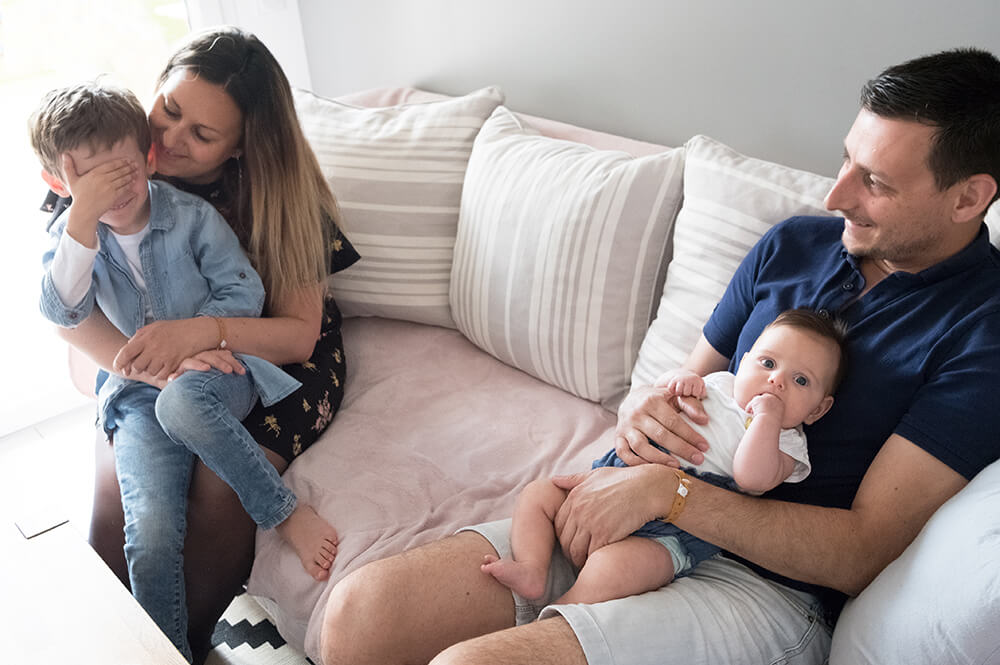 Séance bébé à domicile Marseille