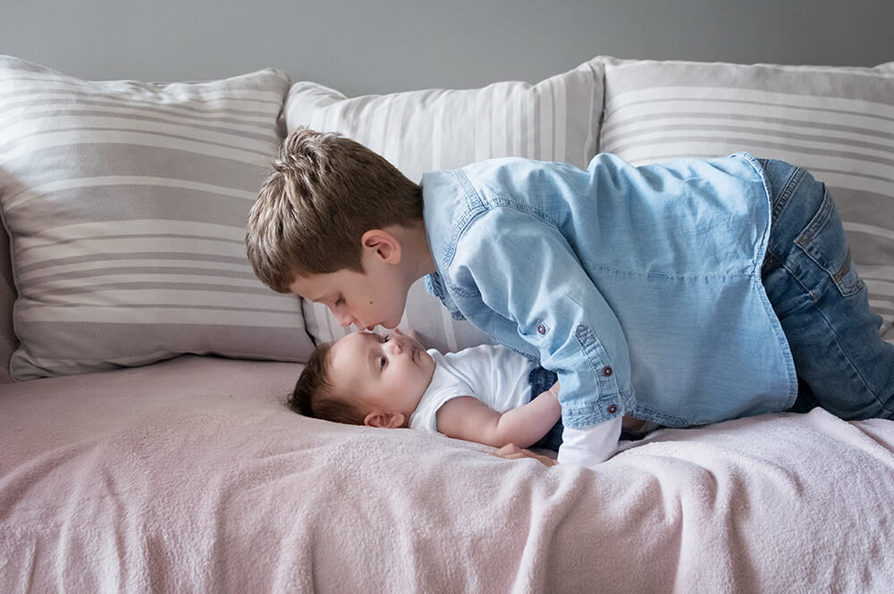 Séance bébé à domicile Marseille